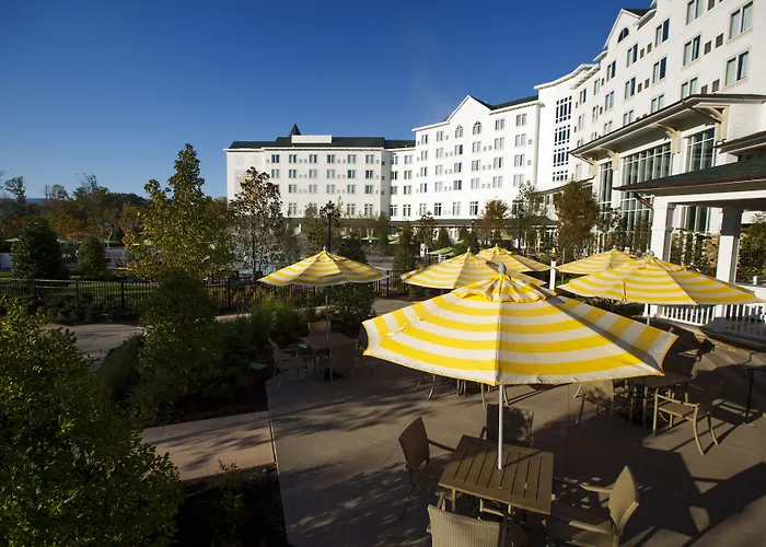 Dollywood'S Dreammore Resort And Spa